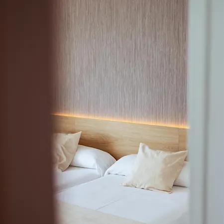 Simbad Otel Ibiza Town